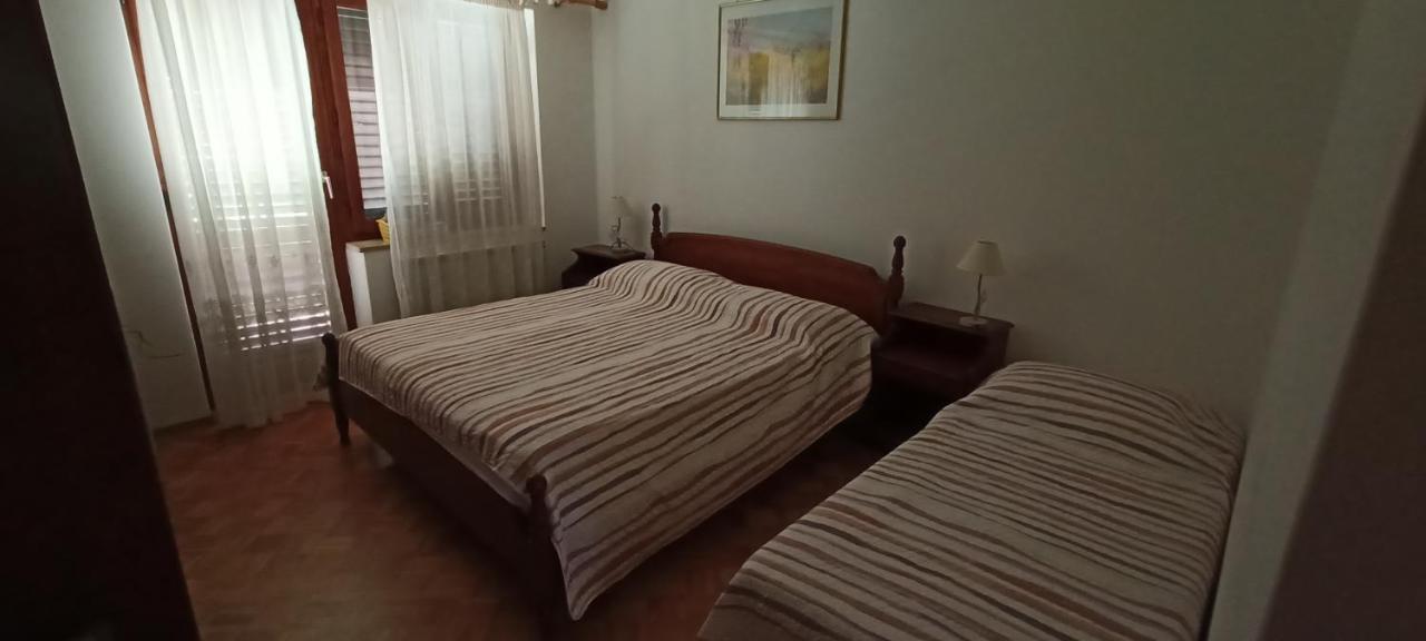 Apartments Eva Zambratija Kültér fotó